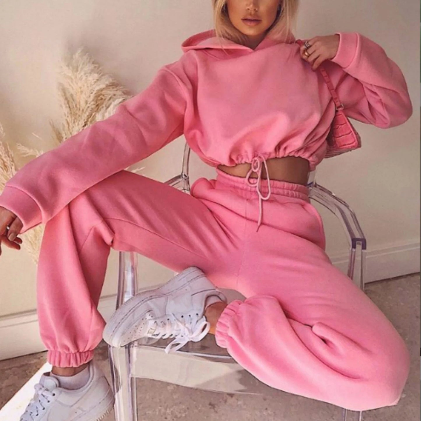 Cozy Loungewear Set – Casual Hoodie & Joggers for Women